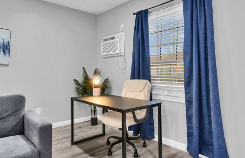 Bright 1BR Condo close to Food and Entertainment - Foto 15