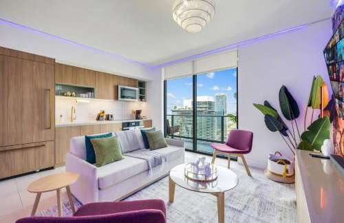 Stunning Lux 2 Bed 2 Bath with Panoramic View from Balcony - Foto 5