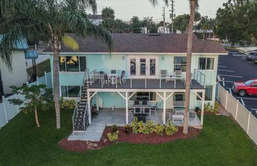 Lakefront Duplex with Pontoon Boat 2 Bedroom Home - Foto 20