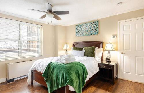 Downtown Condo Near Georgia Aquarium w Free Parking - Foto 6