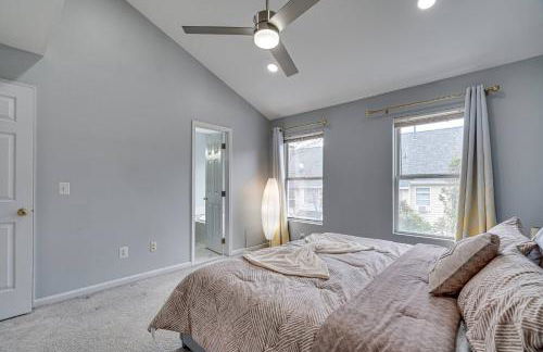 Peaceful Luxury 3 beds*Lake*Kitchen*LaundryMetro - Foto 21