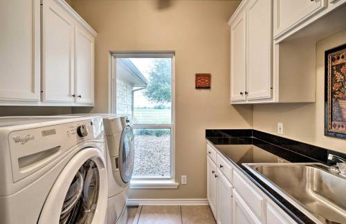 Pet-Friendly Flatonia House with Patio and Gazebo! - Foto 22