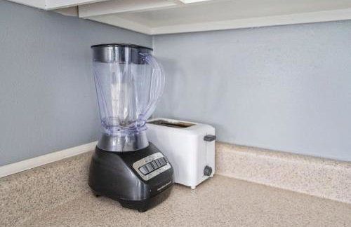 Modern Comfort Loves Park - Stylish 3BR Getaway - Foto 24