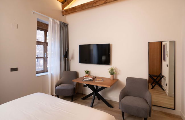 Prisma Suites - Photo 69