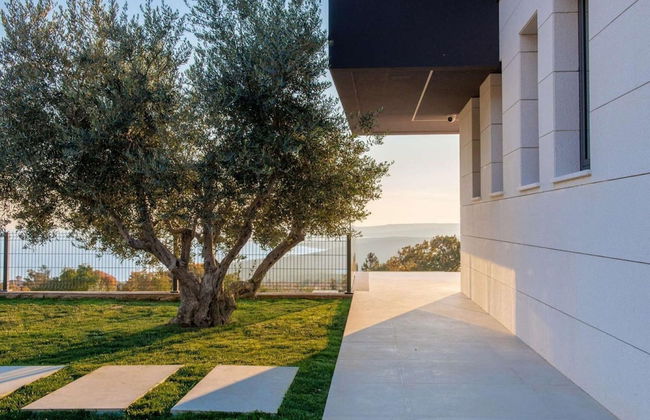 Elegant Villa With Indoor Pool - Foto 34