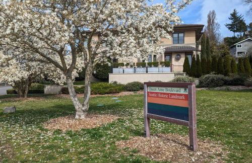 Central Queen Anne Home, Walking Score 96 - Foto 24