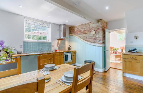 The Hideaway The Den - Photo 5