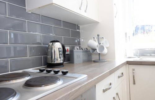 Contemporary 3 Bedroom Home with Garden & Parking - Foto 27