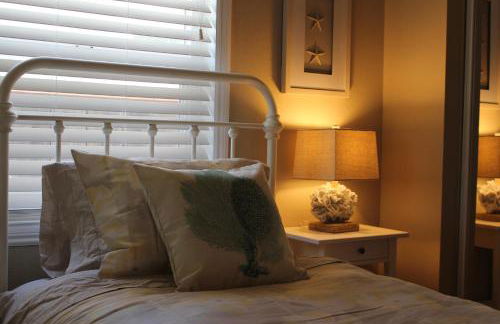 Cowell's Beach Retreat - steps to beach, restaurants, wharf, Boardwalk, shops, fast wifi, surf-in surf-out - Foto 63