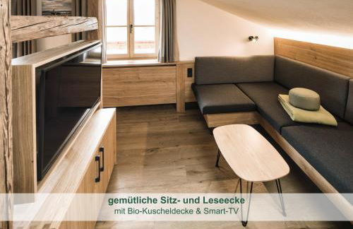 Chalet - Ferienwohnungen - Biohof Stöger - Panoramasüdbalkon - grandiose Aussicht auf See, Berge und Schloss Neuschwanstein - Foto 17