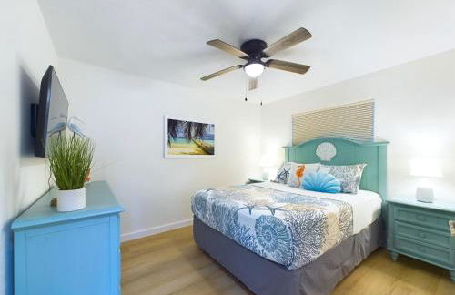 Island Oasis with Heated Pool Private Tiki Bar! - Foto 14