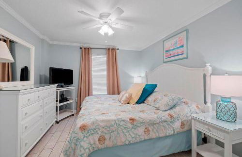 Pelican Beach Resort Top 20th Floor Condos with Ocean View - Foto 7