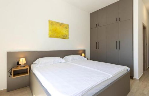 Beautiful Home In Nedescina With Wifi - Foto 33