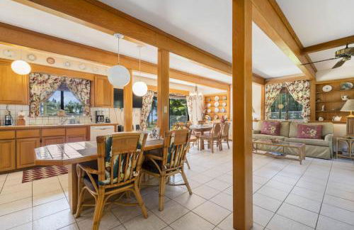 Hale Kamāoa Naalehu - Foto 25