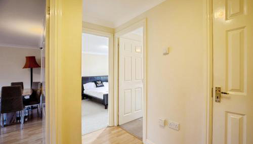 Spacious 2-Bed Family Flat in Wimbledon Near Tube - Foto 3