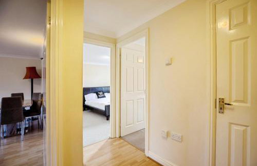 Spacious 2-Bed Family Flat in Wimbledon Near Tube - Foto 3