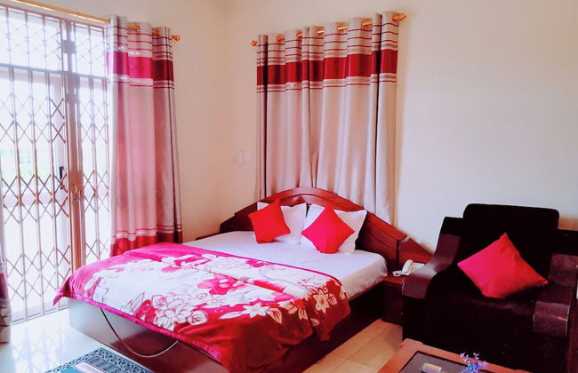 Renajoe Exclusive Centre - Photo 3