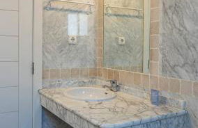 Bright Chalet with Swimming Pool and Close to Sea - Photo 45