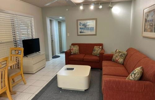 Treasure Island Beach Club 727-360-7096 - Foto 11