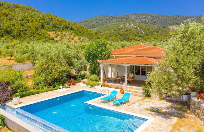 Villa Tassoula Large Private Pool Walk to Beach Wifi - 2830 - Foto 26