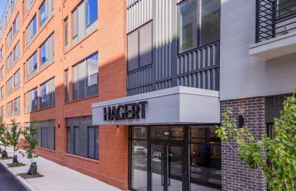 Landing Modern 1BD Clubhouse Rooftop Lounge - Foto 1