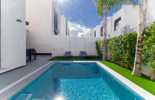 High Tech Villa Navia SPAnien - Foto 28