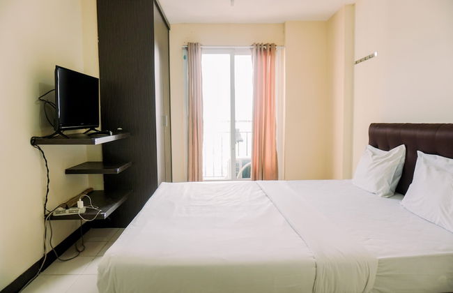 Comfort And Homey Studio At Sunter Park View Apartment - Foto 6