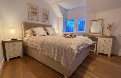 The Drapers - by Caithness Luxury Apartments NC500 - 4 Bedroom Luxury Central NC500 Apartment-Sleeps 8- Sleeps Work teams upto 4 & holiday makers upto 8 - BUDGET FRIENDLY FOR LONG STAY TRADES - CONTACT US - - Foto 19