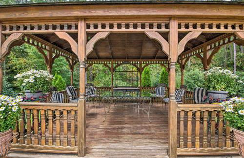 Secluded Acworth Mansion with Pool and Game Room! - Foto 40