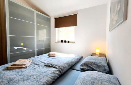 Luxuriöses, familienfreundliches Ferienhaus ,,Amy,, mit Whirlpoolwanne, Kamin und Garten - Foto 24