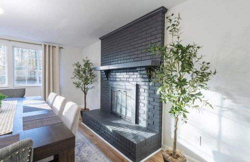 Ballantyne 3BR House, PrivateYard, Work Desk & 1 Gig Wi-Fi - Foto 32