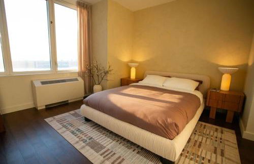 Modern Designer Stunning Hudson Views Corner Unit - Photo 5