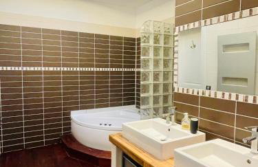 Reims CATHEDRALE JACUZZI LUXURIOUS PROPERTY - Photo 23