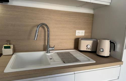 Le Balcon petit extérieur Idéal familles & couples à 10 min Disneyland Paris avec lit Queen size & parking privé - Foto 22