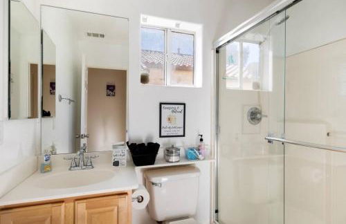 The Desert Jewel Pool Spa And Coachella Retreat - Photo 15