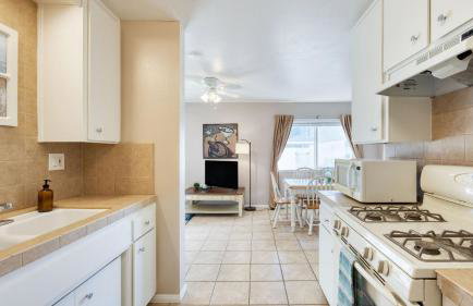 Steps to Beach w/ Patio+deck Foosball Happy Bottom Beach House by Avantstay - Foto 37