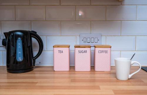 Stunning Spacious Home - Parking - Garden - Sleeps 6 - Foto 17