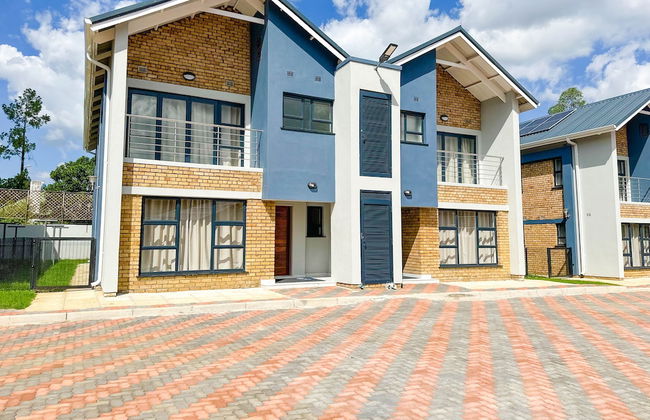 The Country Club - Photo 14