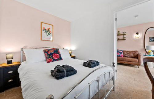 Near Warwick Hospital, Cozy Studio, Free Parking - Foto 3