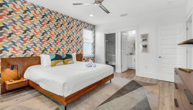 Spacious Home, Private Backyard, and Community Pool - Foto 4, Habitación