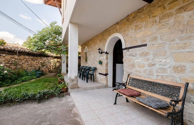 Lovely 5-bed Authentic House in the Arbanasi - Foto 37