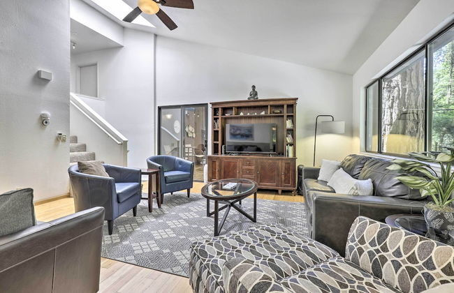 Tranquil Guerneville Home with Redwood Views - Foto 1