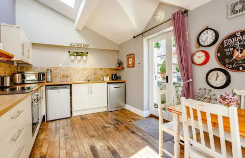 Broadrock Accommodation - Clock Cottage - Foto 4