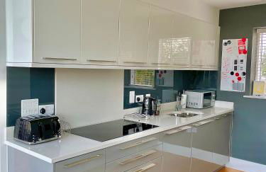 Coopers Lodge Luxury Lakefront Home Pool Spa - Foto 5