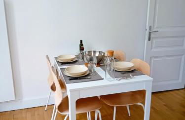 102 - Appart rénové avec grand salon et 1 chambre - Tram et Clinique Mutualiste à 1 min - Foto 8