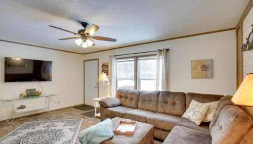 Stylish Chetek Hideaway with Lake and Dock Access! - Foto 5