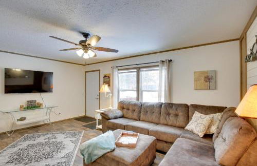 Stylish Chetek Hideaway with Lake and Dock Access! - Foto 5