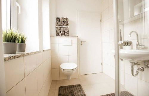 bonquartier - HOUSE 5BR - GARDEN - FOREST - TOP ROAD CONNECTION - Foto 28