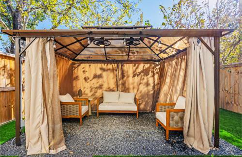 Spacious 3BR Home Near NRG Stadium, Medical Center and Downtown with Backyard, Gazebo and Fire Pit, Pet-Friendly - Foto 32