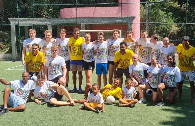 Tour por la favela Santa Marta con comida o partido de fútbol - Foto 9